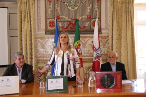 Not&iacute;cia O Ribatejo: Projeto &ldquo;Escola com Livros&rdquo; &ndash; Empres&aacute;rios apoiam Bibliotecas Escolares de Santar&eacute;m